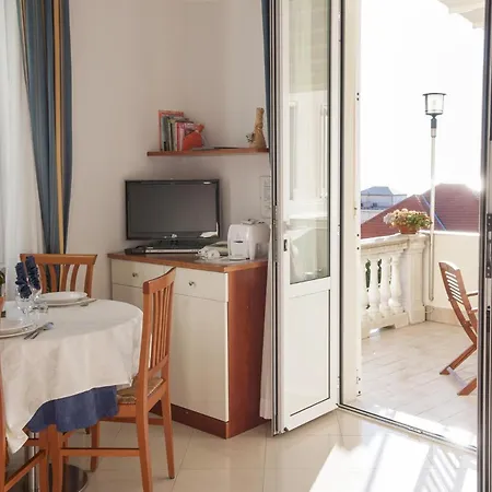 Centa 3*