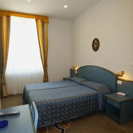 Otel Centa