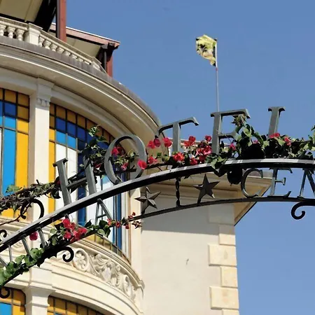 Centa Hotel